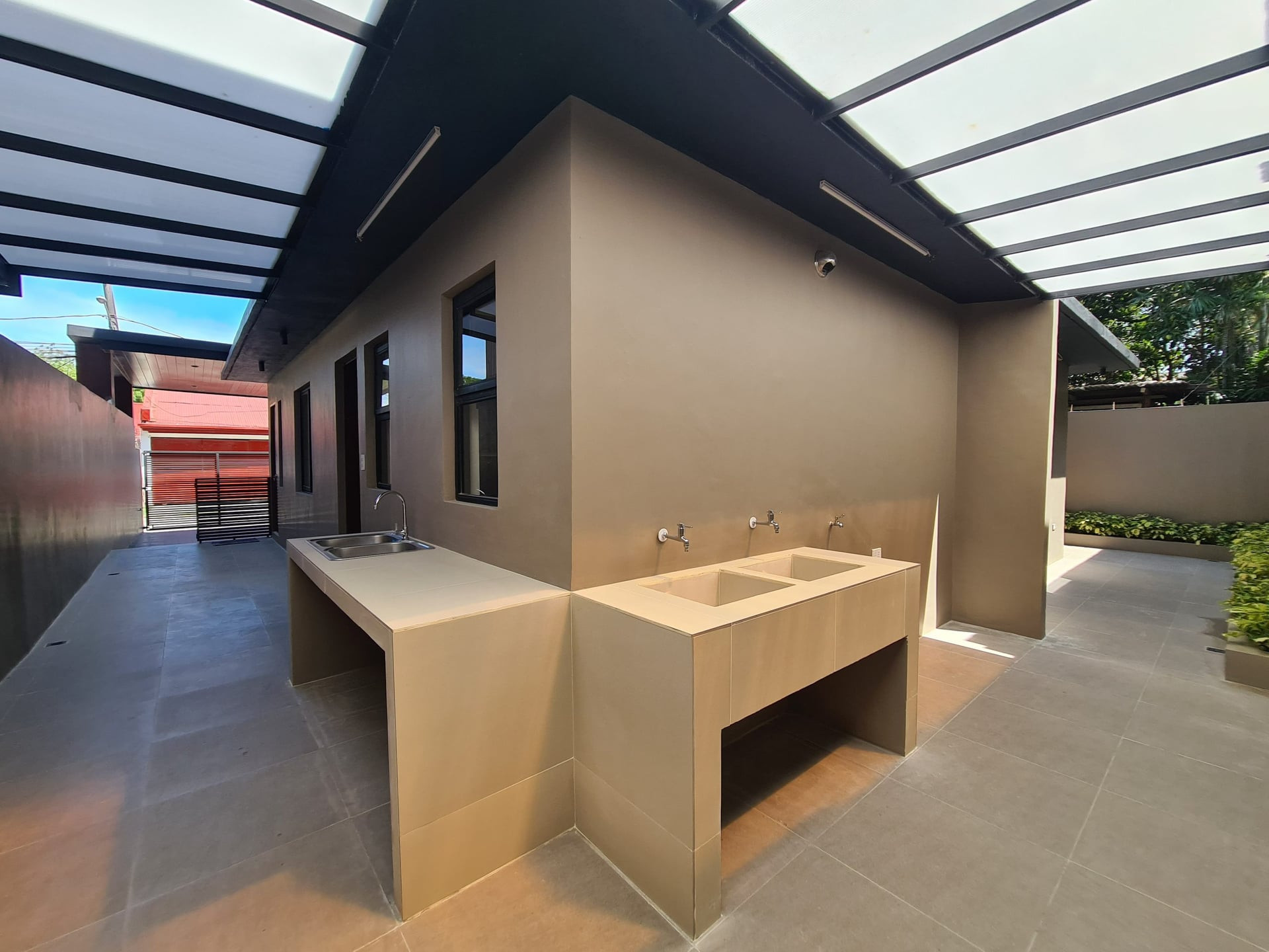 Brandnew Modern House photo 3