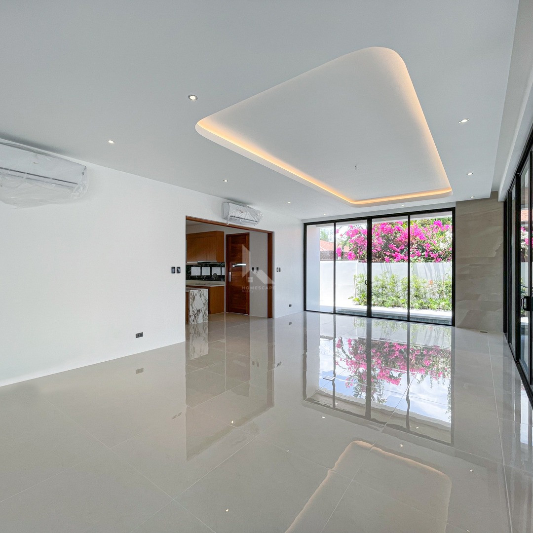 Cozy Modern Tropical House and Lot For Sale in Ayala Alabang Village, Muntinlupa photo 3