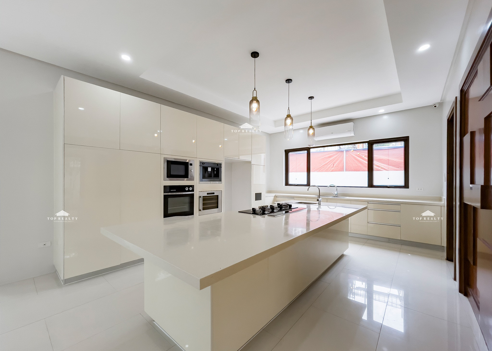 6-Bedroom House and Lot for Sale in Alabang Hills, Muntinlupa City photo 3