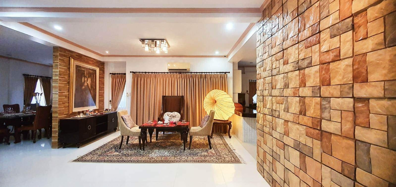 HOUSE AND LOT FOR SALE AT HERITAGE PLACE ANGELES PAMPANGA photo 1