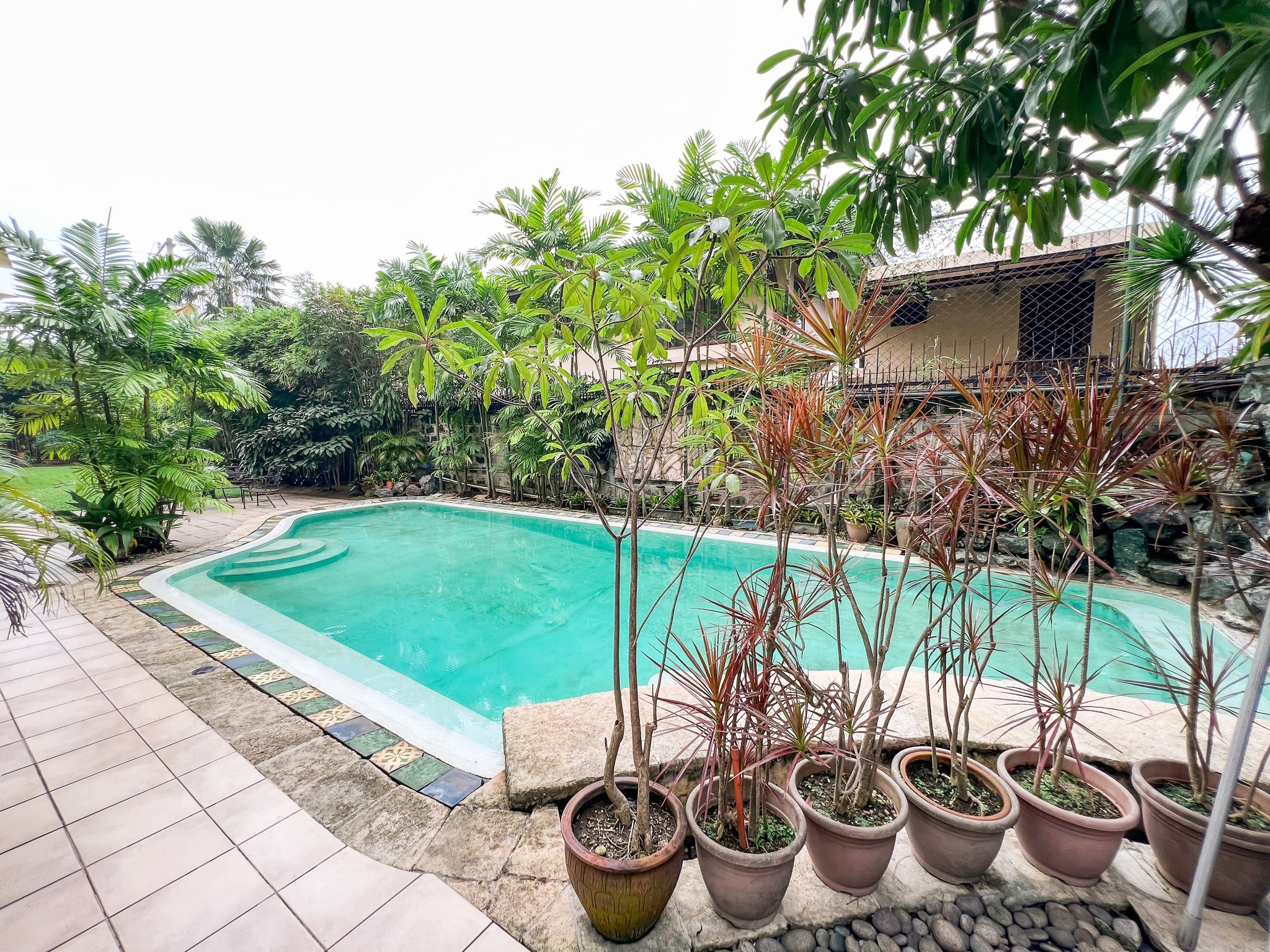 Serene 7-Bedroom House for Sale in Valle Verde, Pasig photo 1