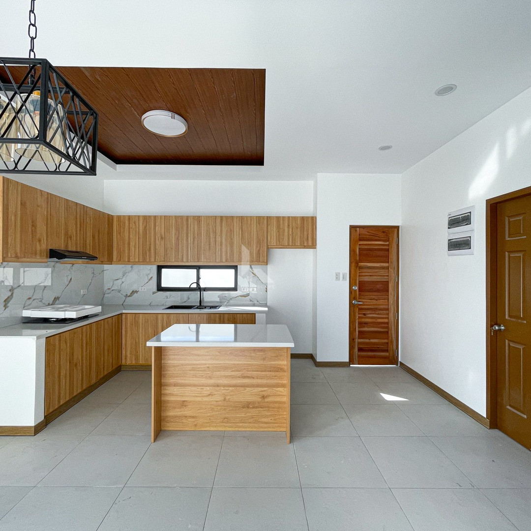 Gorgeous Modern Contemporary House and Lot photo 4