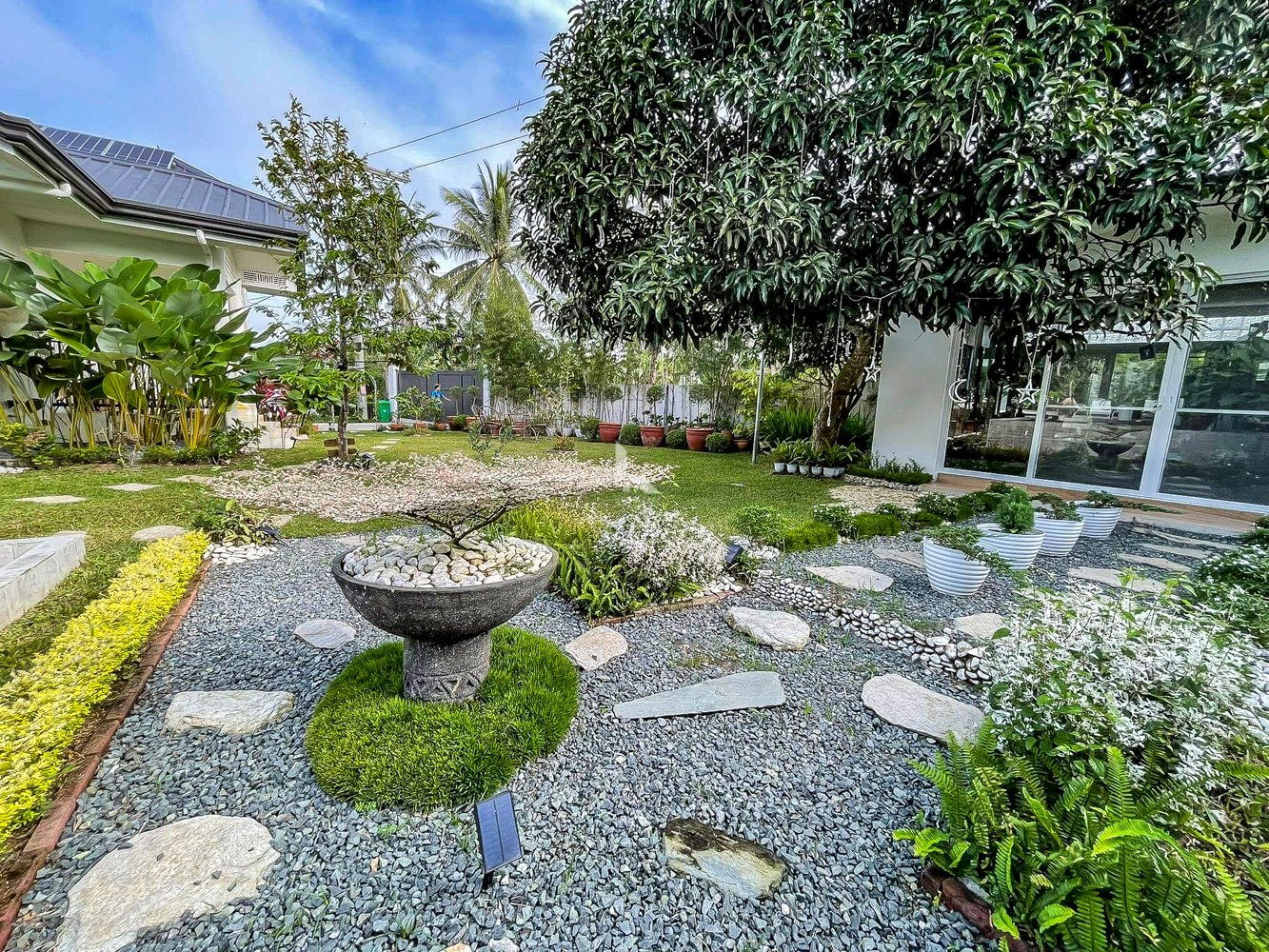 2 Storey Modern American Farm House Design for Sale in Cavite photo 2