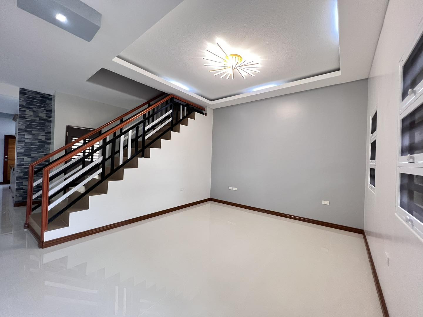 For Sale House & Lot photo 3