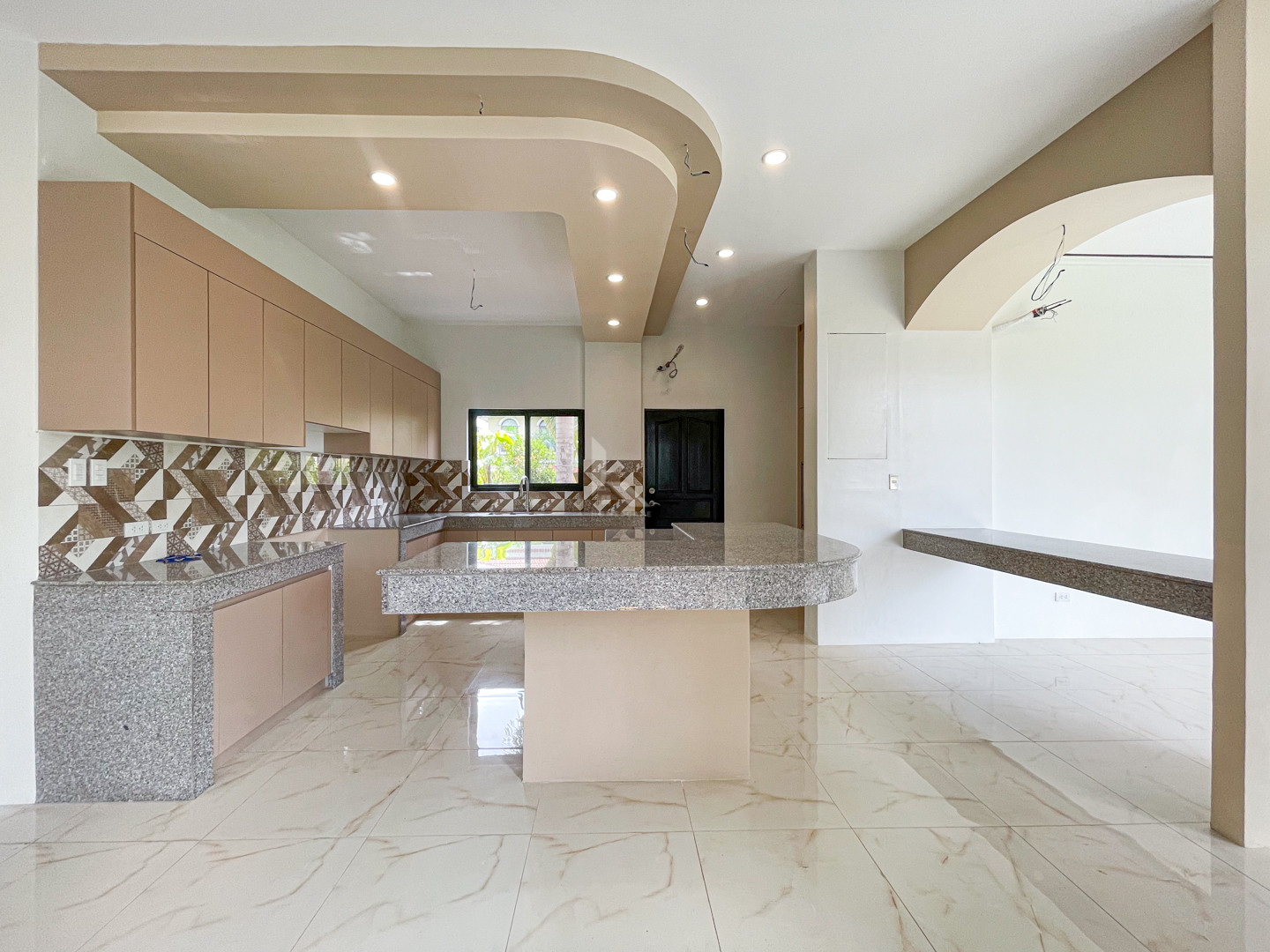 Magnificent Modern Mediterranean Home in Portofino Heights photo 5
