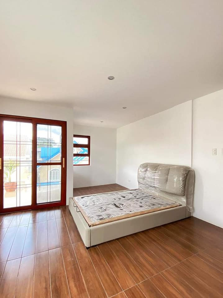 4BR Modern House and Lot photo 4