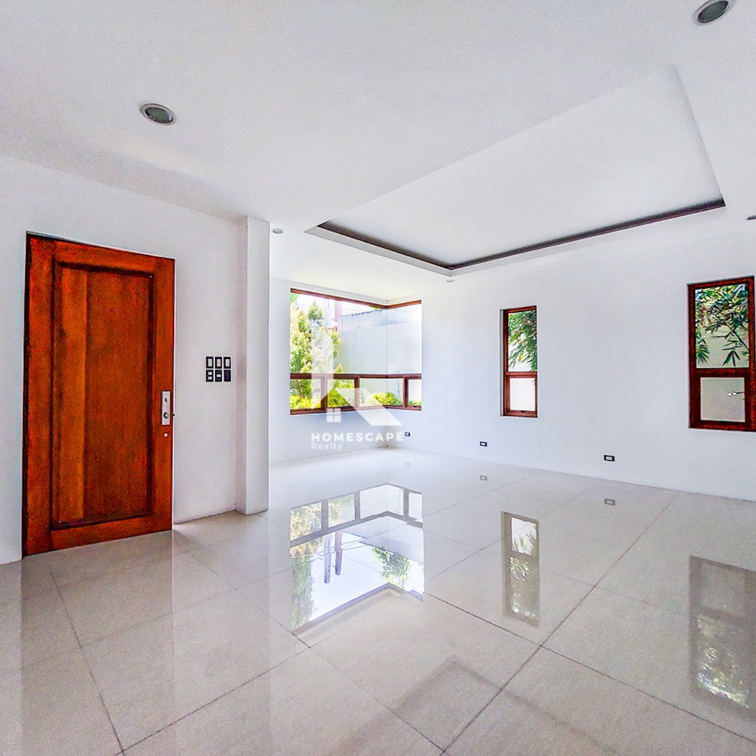 Gorgeous Brand New 2 Storey House for Sale in BF Homes photo 3