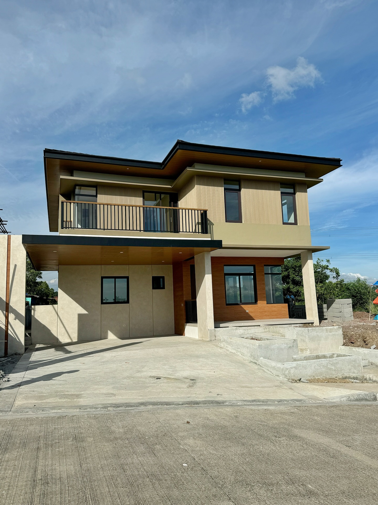 Brand New Modern House and Lot for Sale photo 1