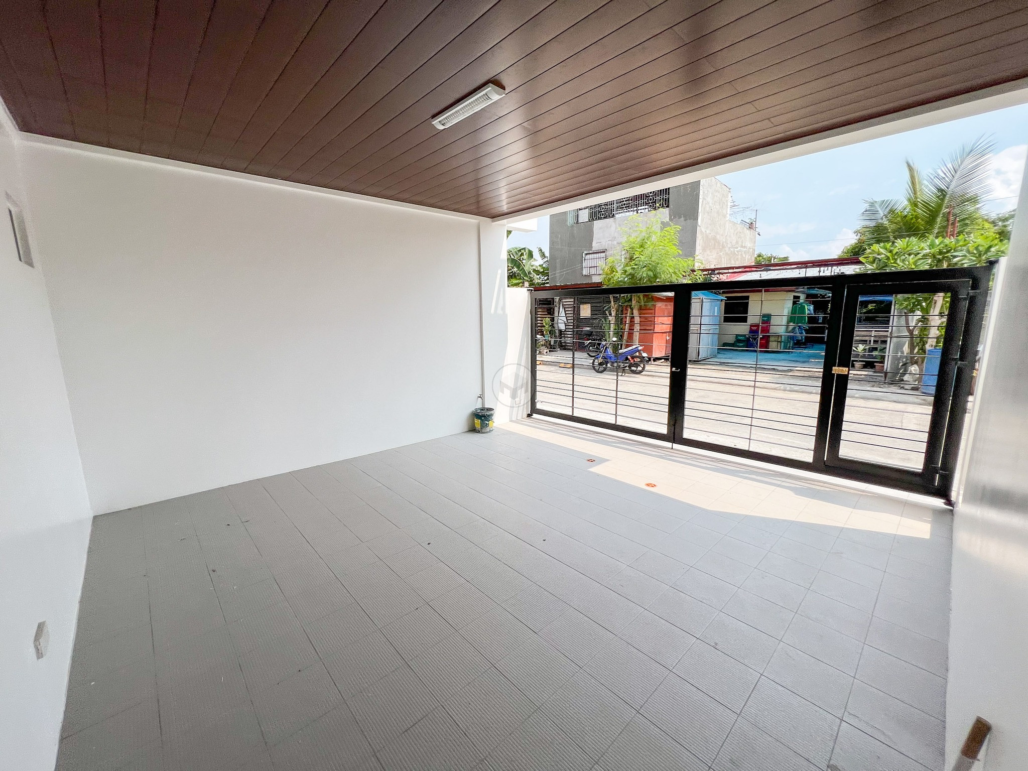 Elegant White House for Sale in Greenwoods Executive Village, Cainta photo 2