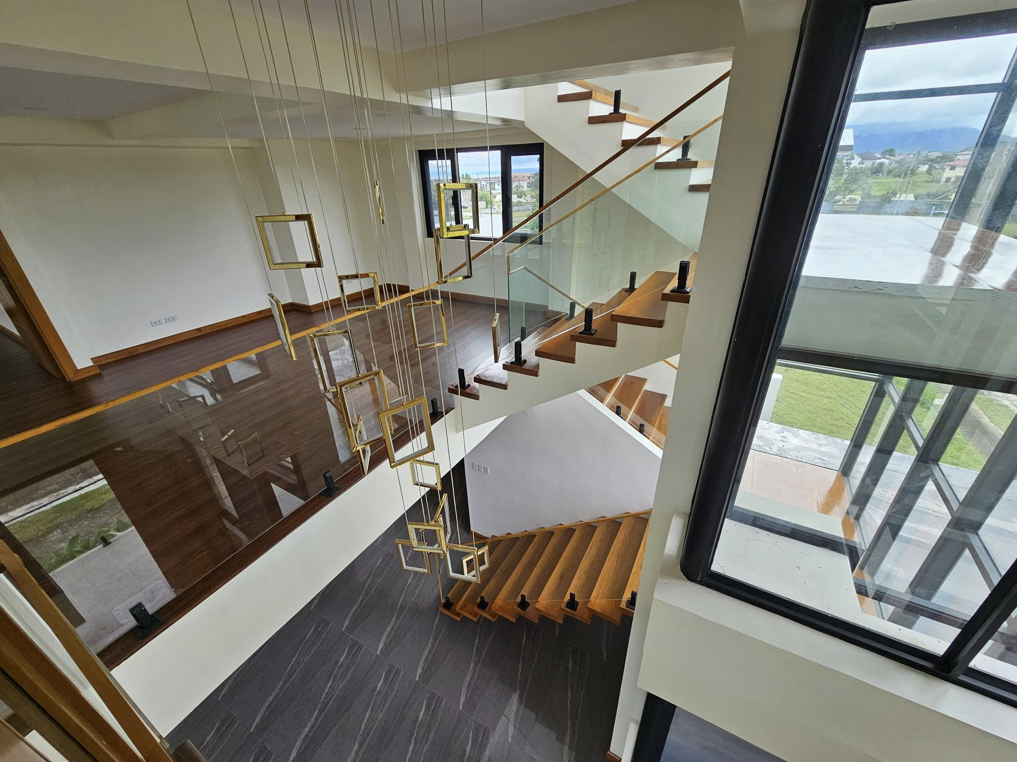 Secure this 3-Storey Brand-New House photo 4