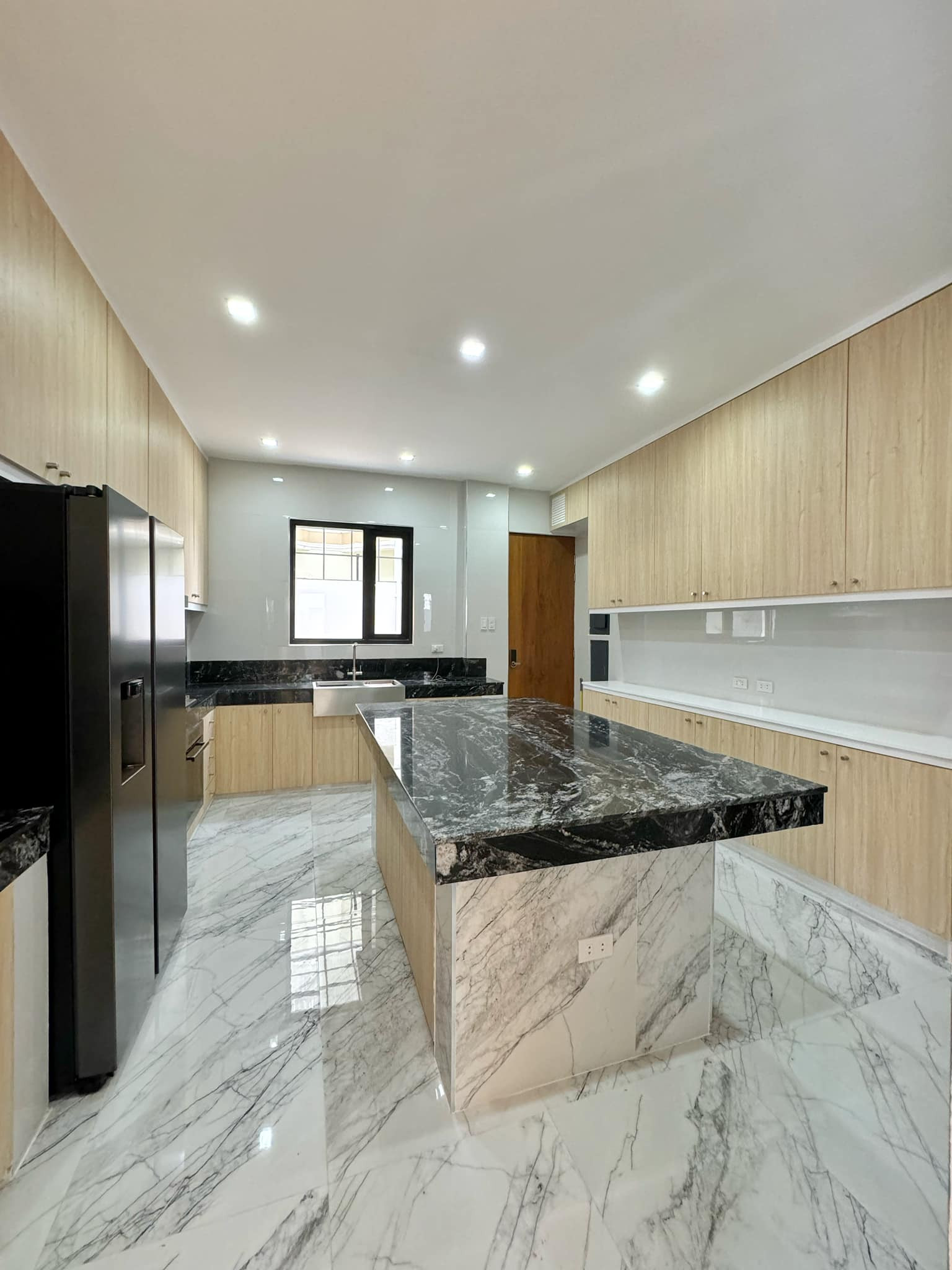 Brand New Modern House for Sale in Neopolitan Commonwealth Fairview Quezon City photo 4
