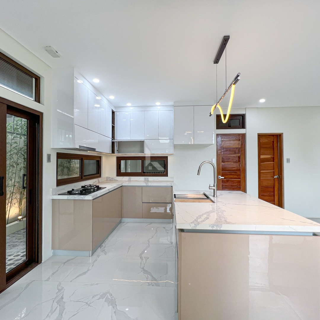 Sophisticated Modern Contemporary House and Lot For Sale photo 5