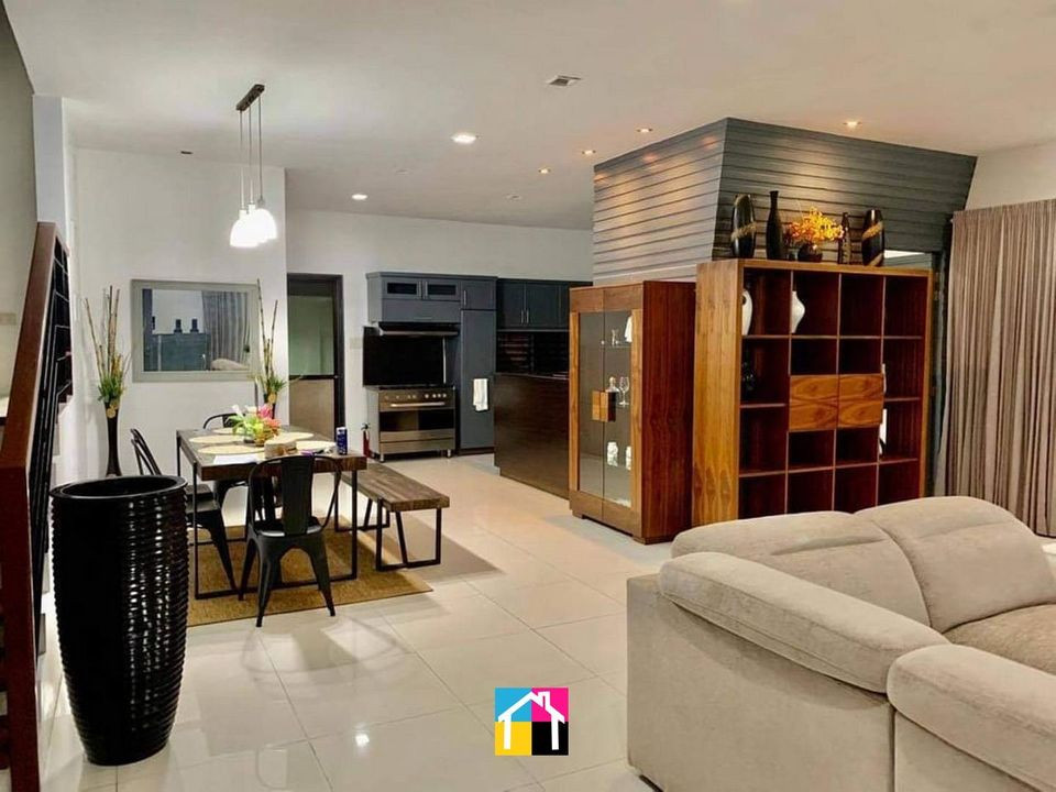 5 BEDROOM READY FOR OCCUPANCY HOUSE WITH 3 CAR PARKING IN BANILAD MANDAUE CEBU photo 1