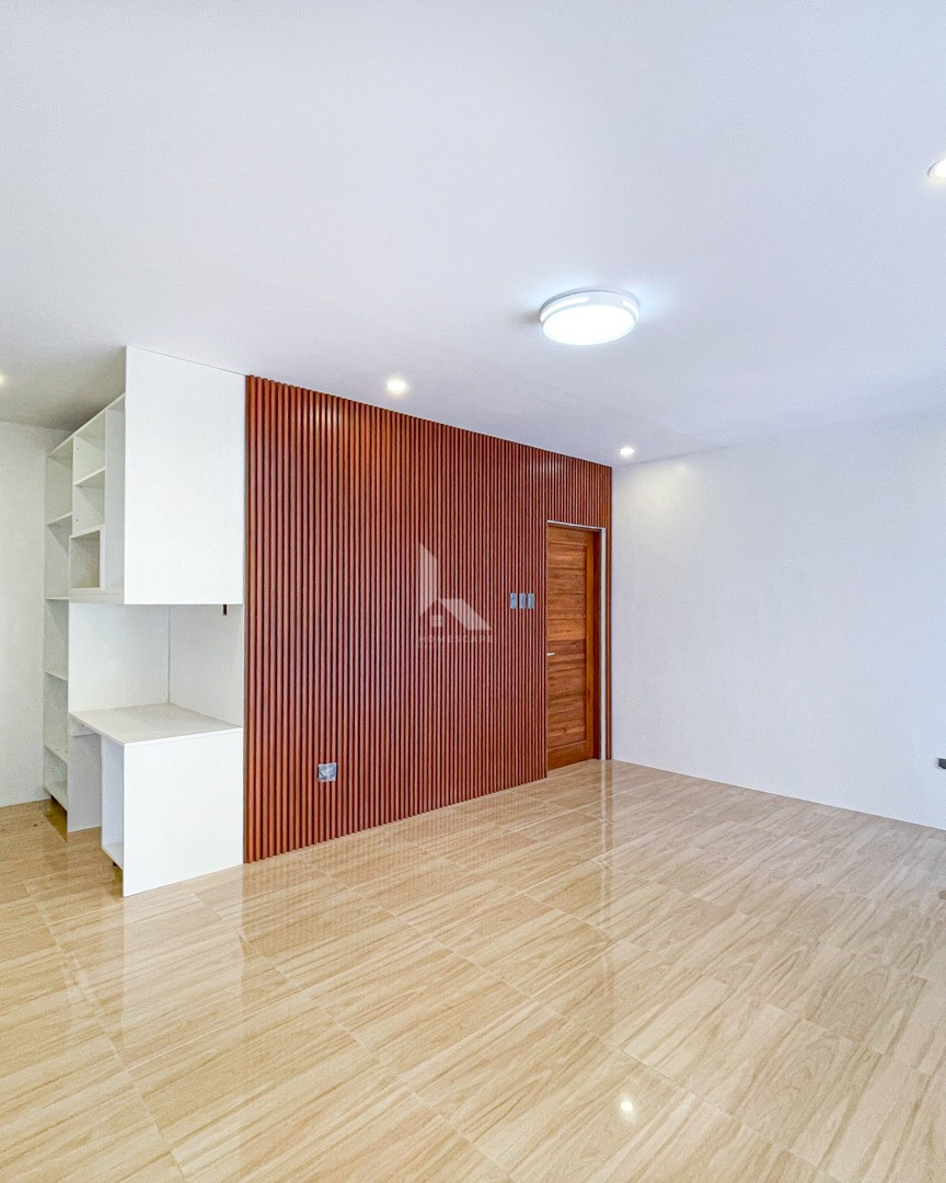 Superb Modern Contemporary House and Lot photo 5