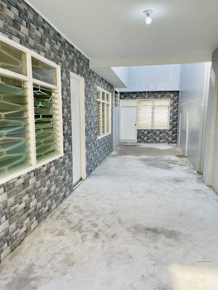 Tandem House & Lot For Sale photo 4