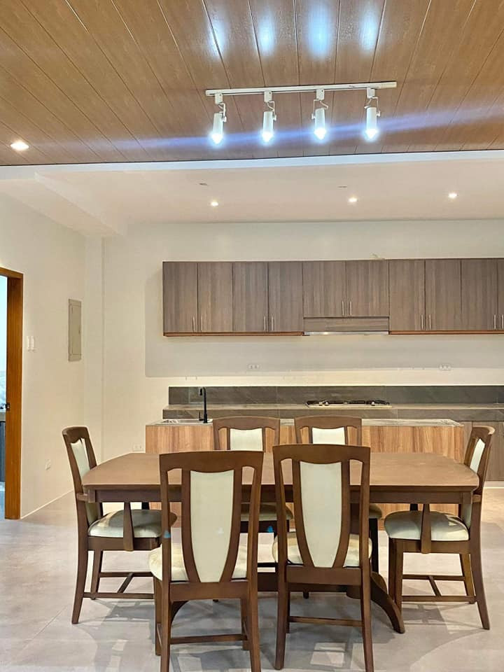 House For Sale Near Tagaytay photo 4