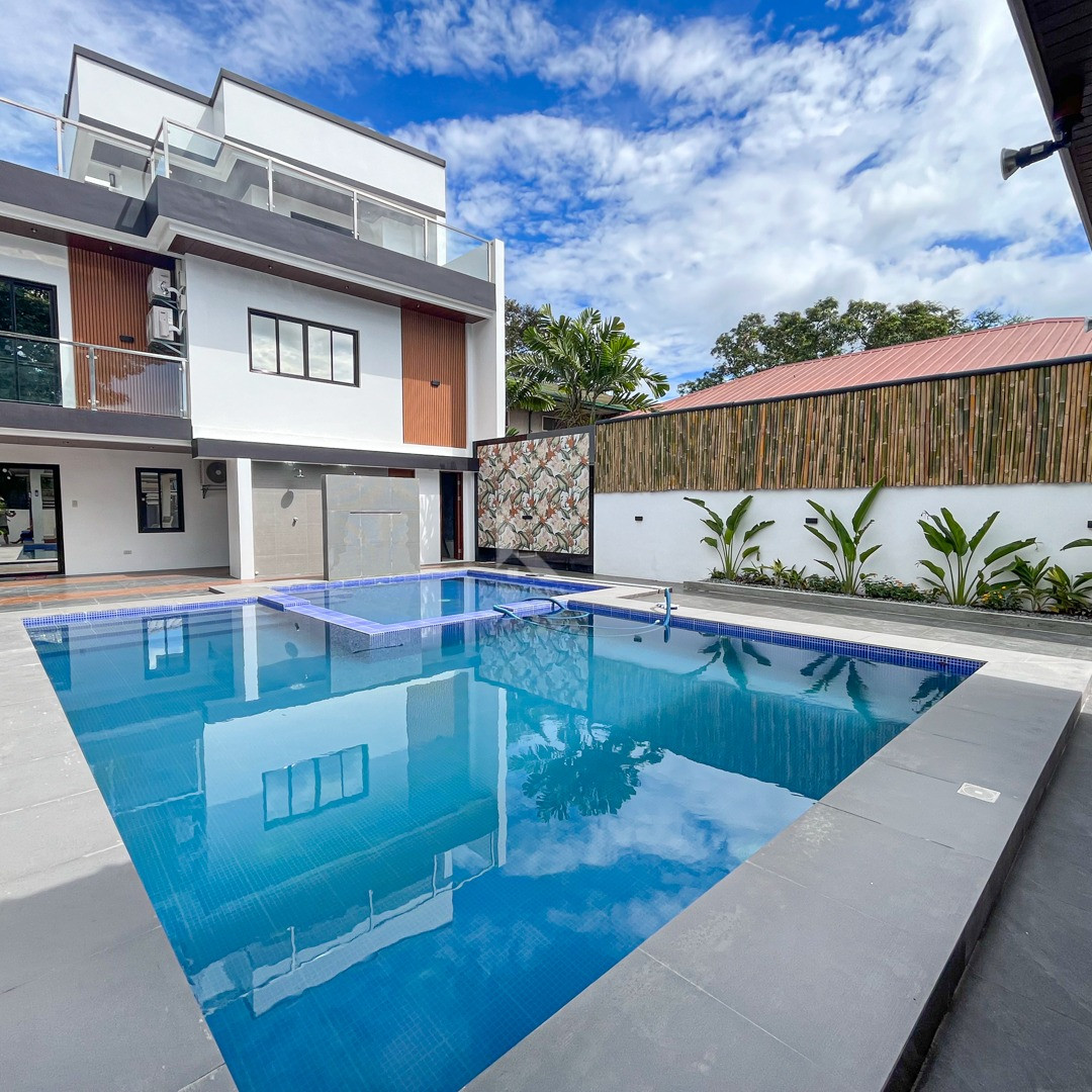 Elegant Modern Contemporary House and Lot For Sale in Taytay, Rizal photo 1