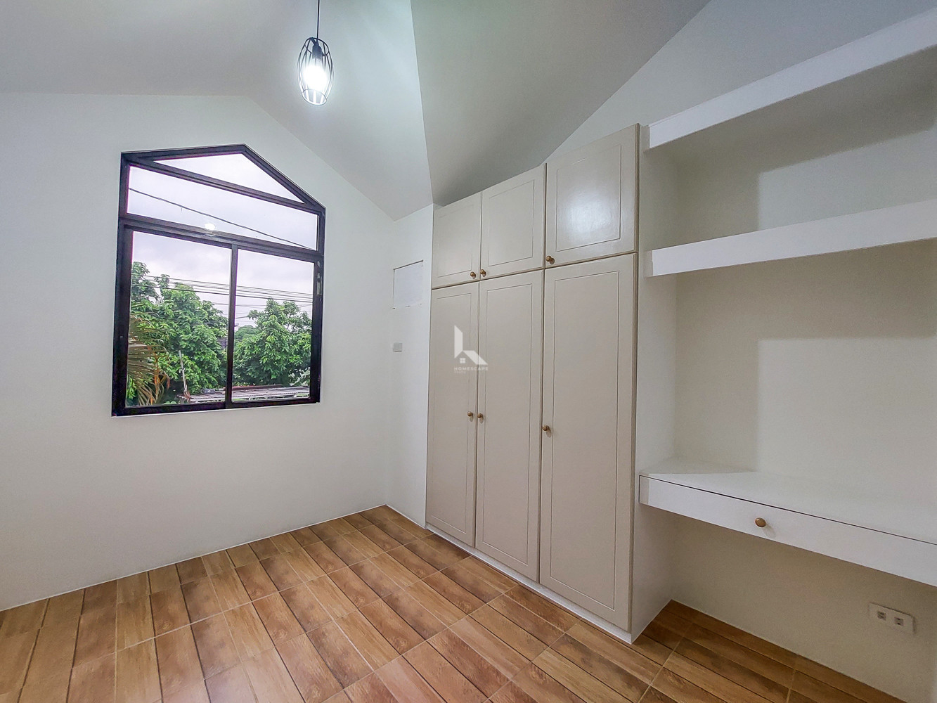 2 Storey House and Lot for Sale in Greenwoods Executive Village, Pasig City photo 5