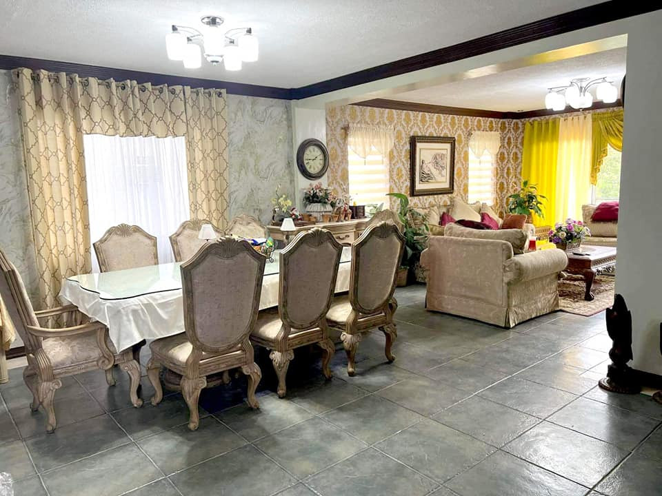 FOR SALE HOUSE AND LOT photo 5