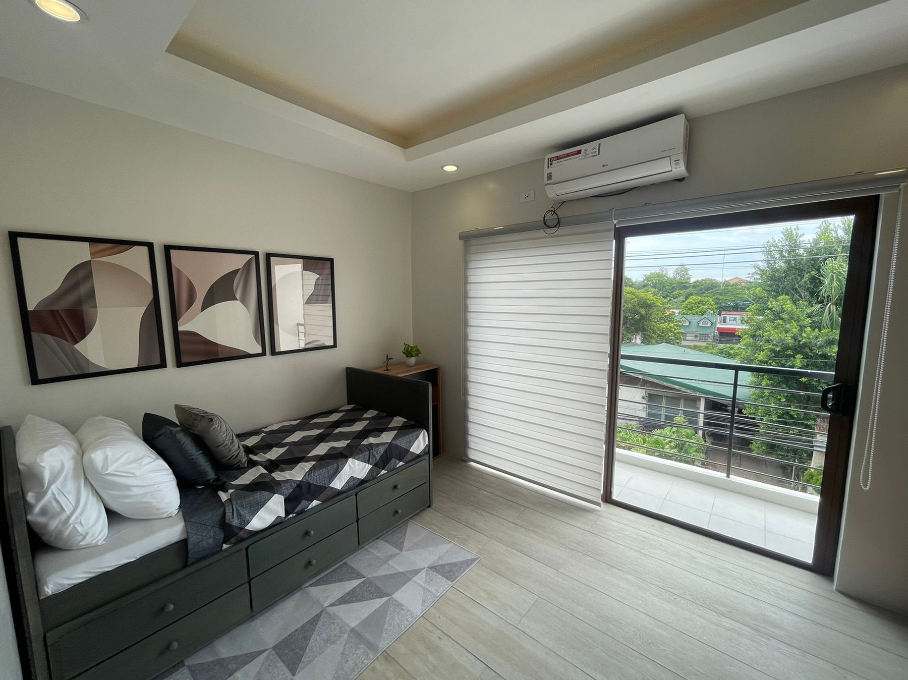 Modern Brand New 3Storey Townhouse for Sale in Project 8, Quezon City photo 4