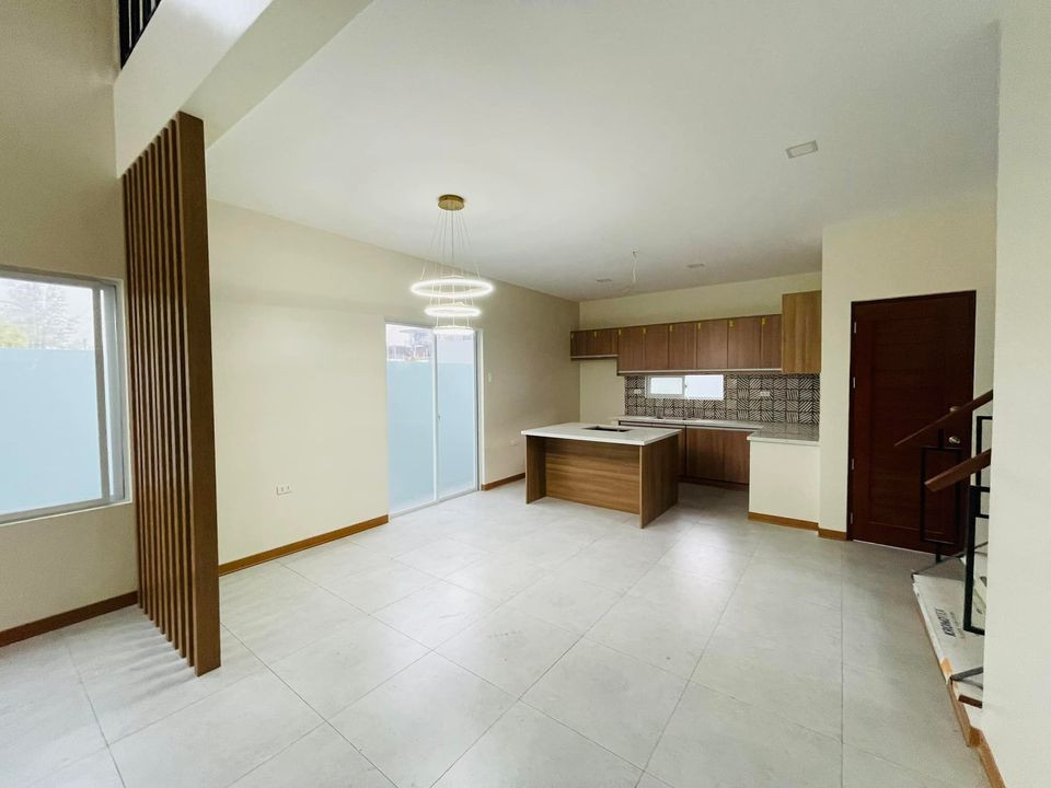 Brandnew 4 Bedroom house for Sale in Greenwoods Exec Village Pasig photo 4