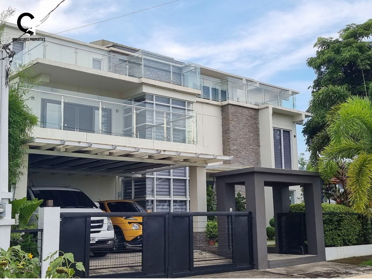 Miami Modern House and Lot w/ swimming pool For Sale in South Forbes photo 1