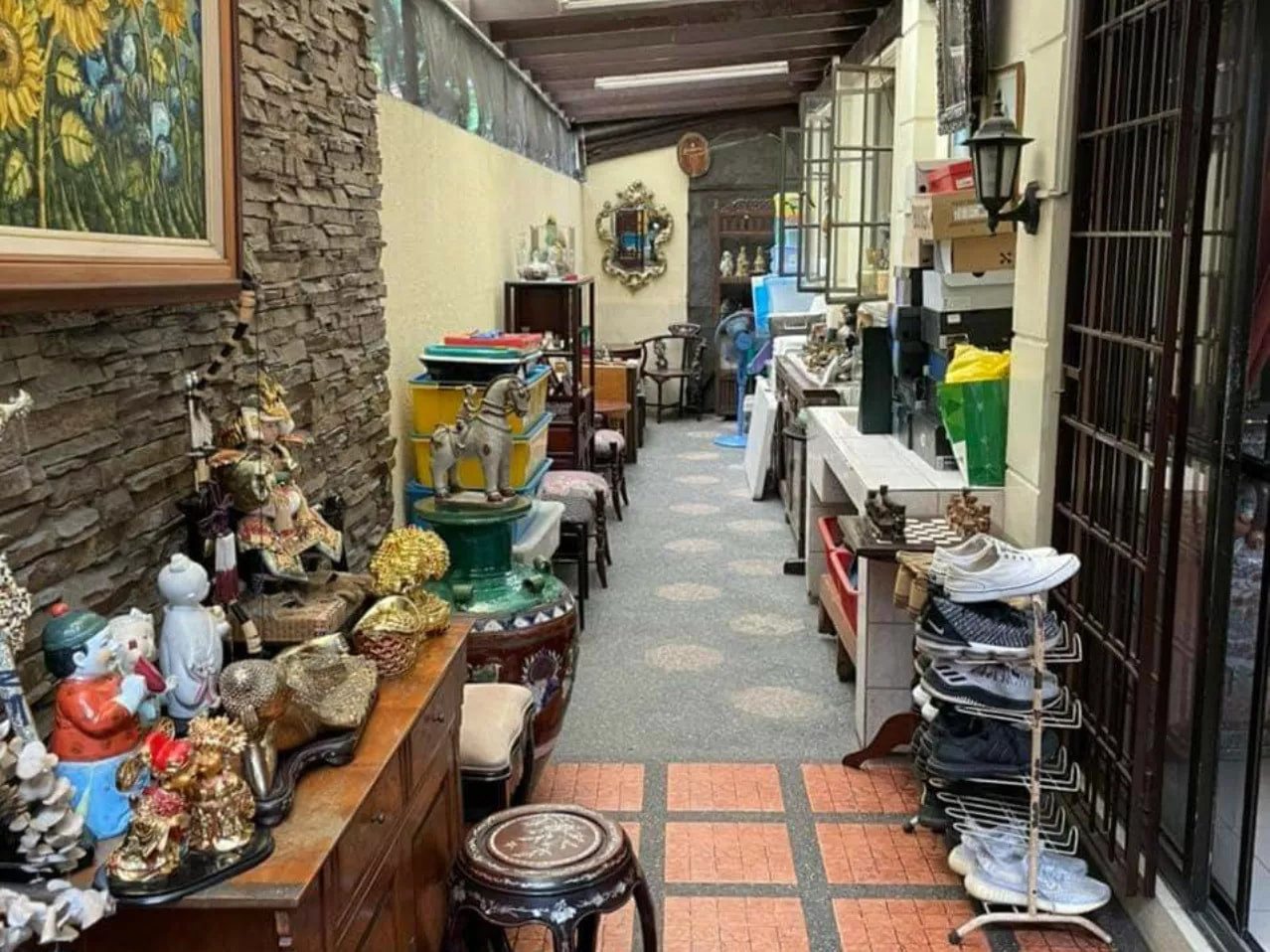 French Mediterranean House & Lot For Sale photo 4