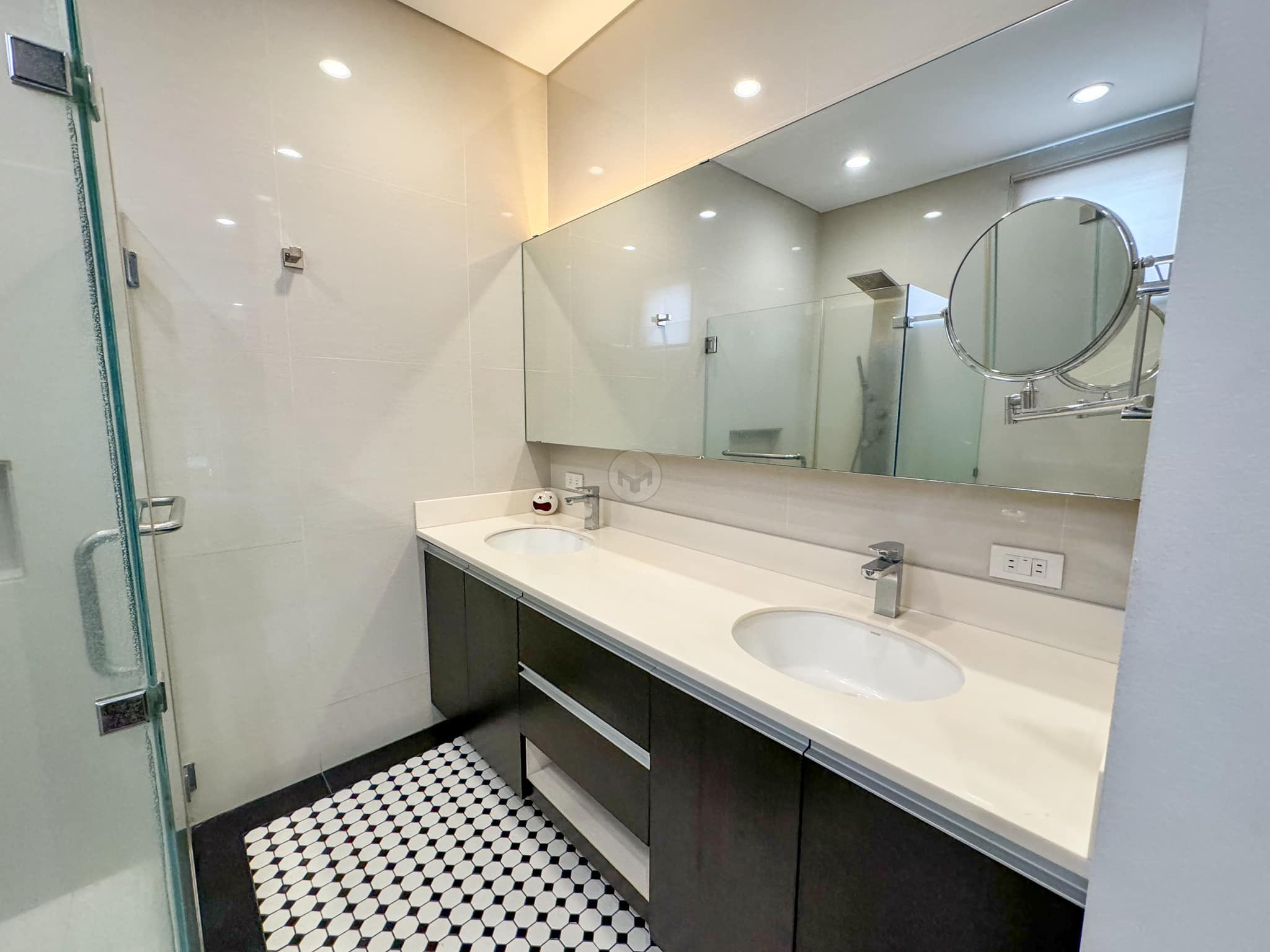 An Elegant 4 Bedroom House and Lot for Sale in Filinvest Heights, Quezon City photo 5