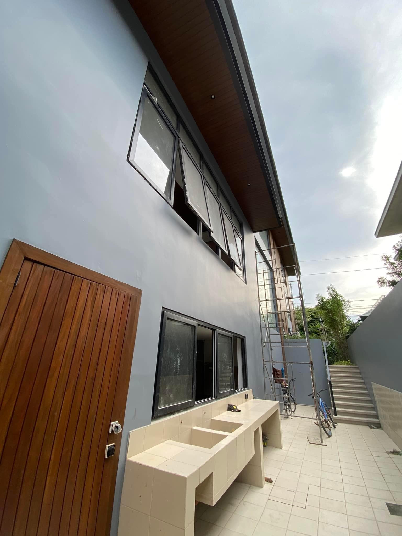 A Newly Built Modern House and Lot for Sale in Ayala Alabang photo 4