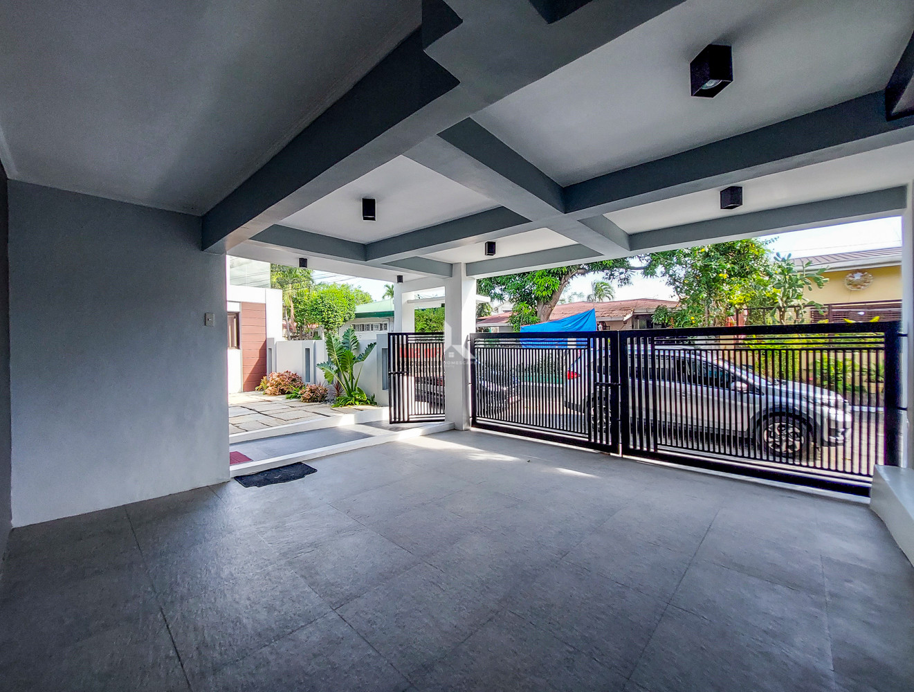 Fully Renovated Spacious Home in BF Homes, Paranaque City photo 2