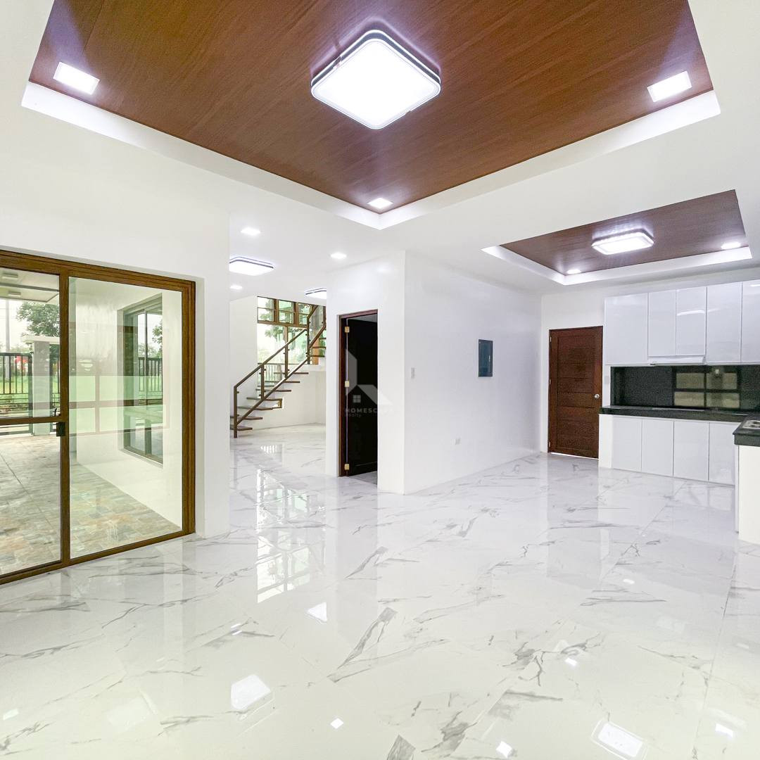 Pleasing Modern Contemporary House and Lot For Sale photo 3