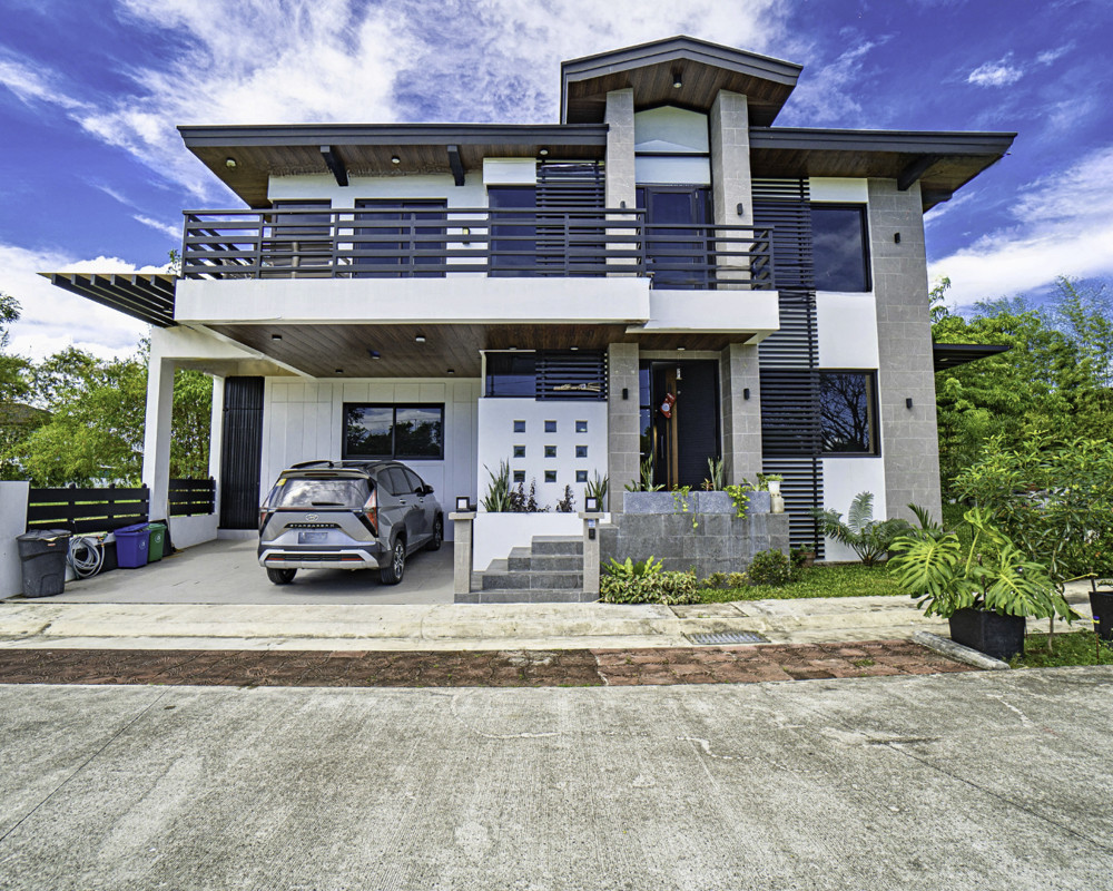 A fully-furnished home designed for comfort and efficiency photo 1