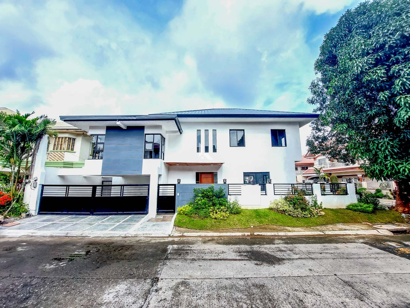Asian Contemporary Inspired House for sale in Filinvest East Homes photo 1