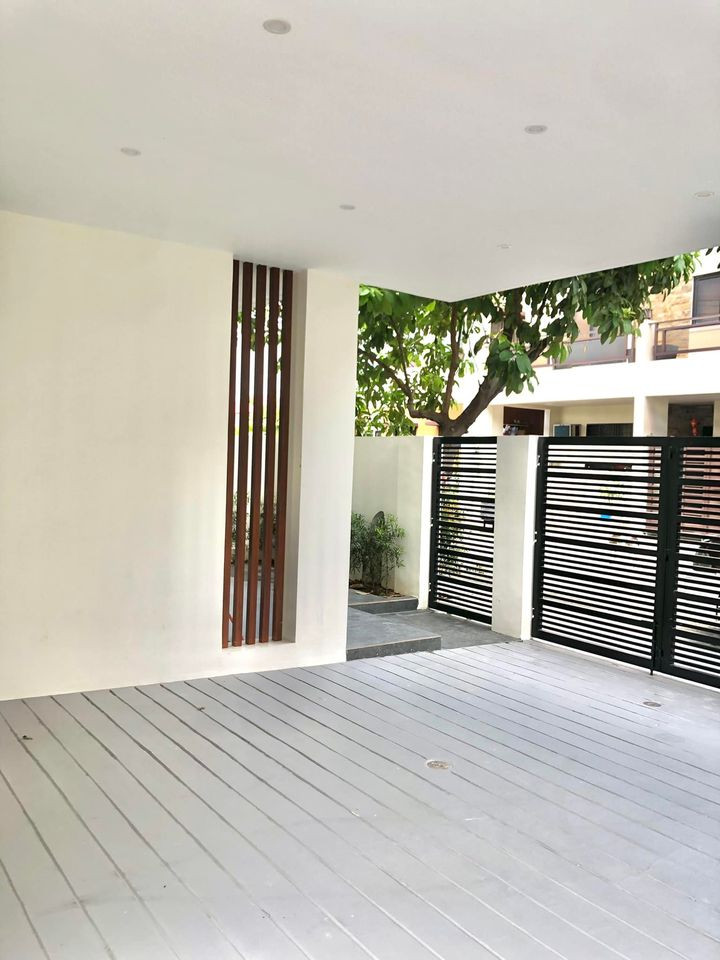 Greenwoods House and Lot for Sale Brand New photo 2