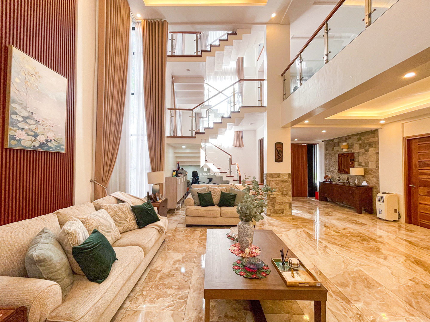 Modern Contemporary 3-Storey House and Lot in Marcelo Green Village photo 3