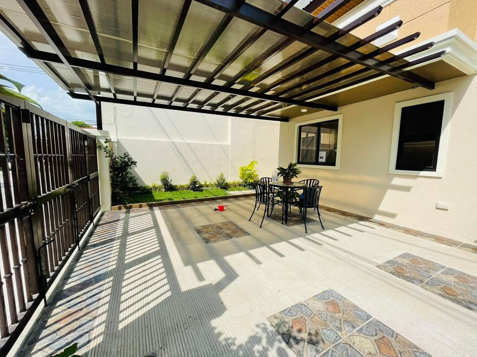 House For Sale 5 Bedroom in Greenwoods Pasig photo 2