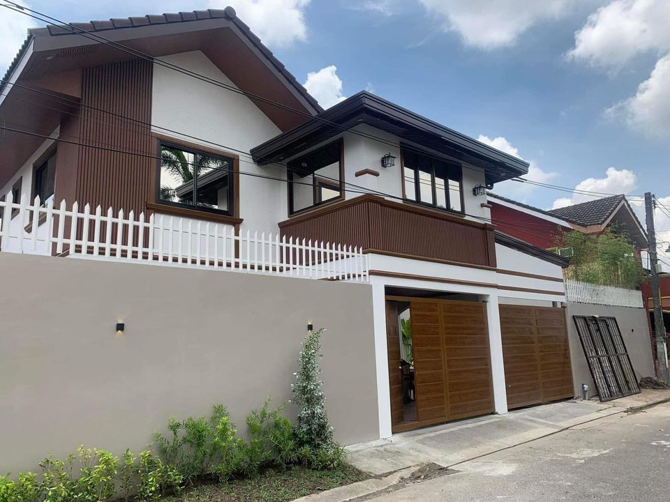TWO STOREY HOUSE AND LOT FOR SALE! photo 1