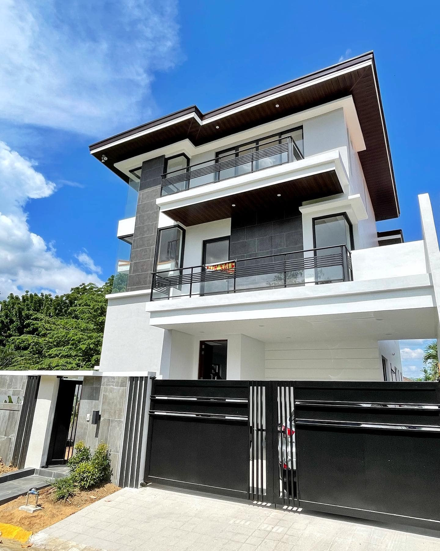 Brand New 3-Storey Modern House for Sale in Batasan Hills Quezon City photo 1