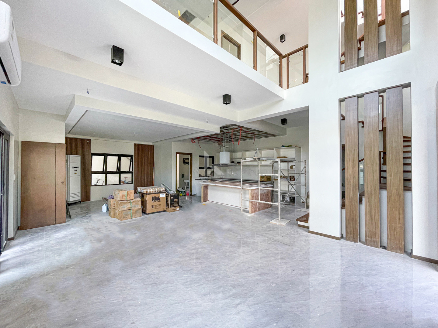 Classy Corner House and Lot For Sale photo 3
