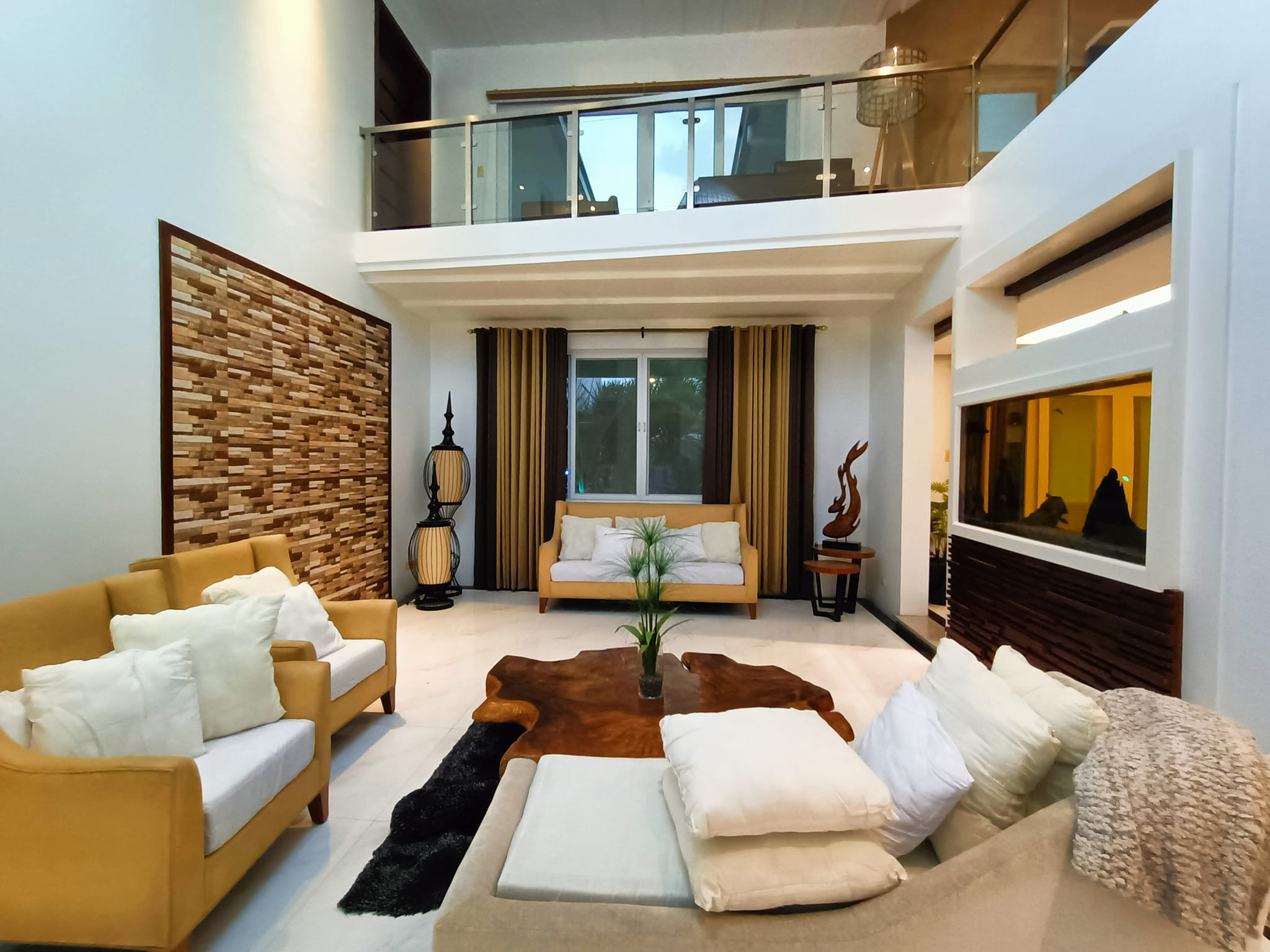A Spectacular Home for Sale in a sought after subd. In Angeles City, Pampanga photo 2