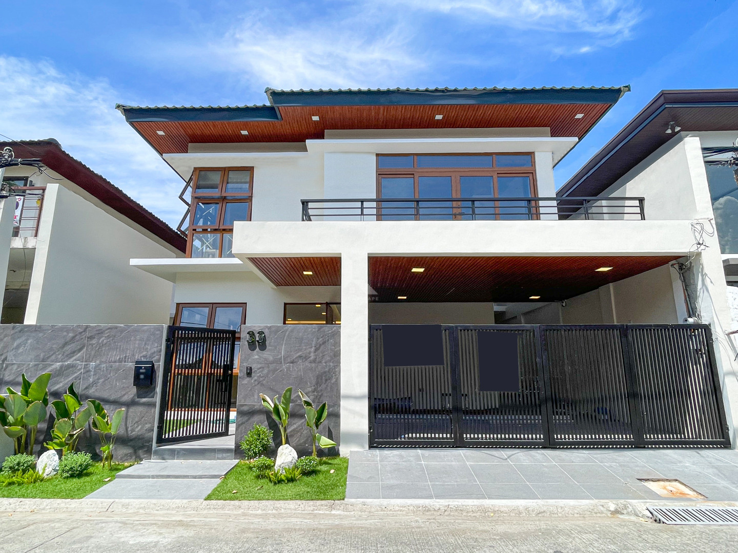 Sophisticated Modern Contemporary House and Lot For Sale photo 1