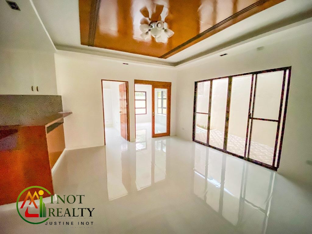 Brand New Spacious Single Detached House and Lot photo 3