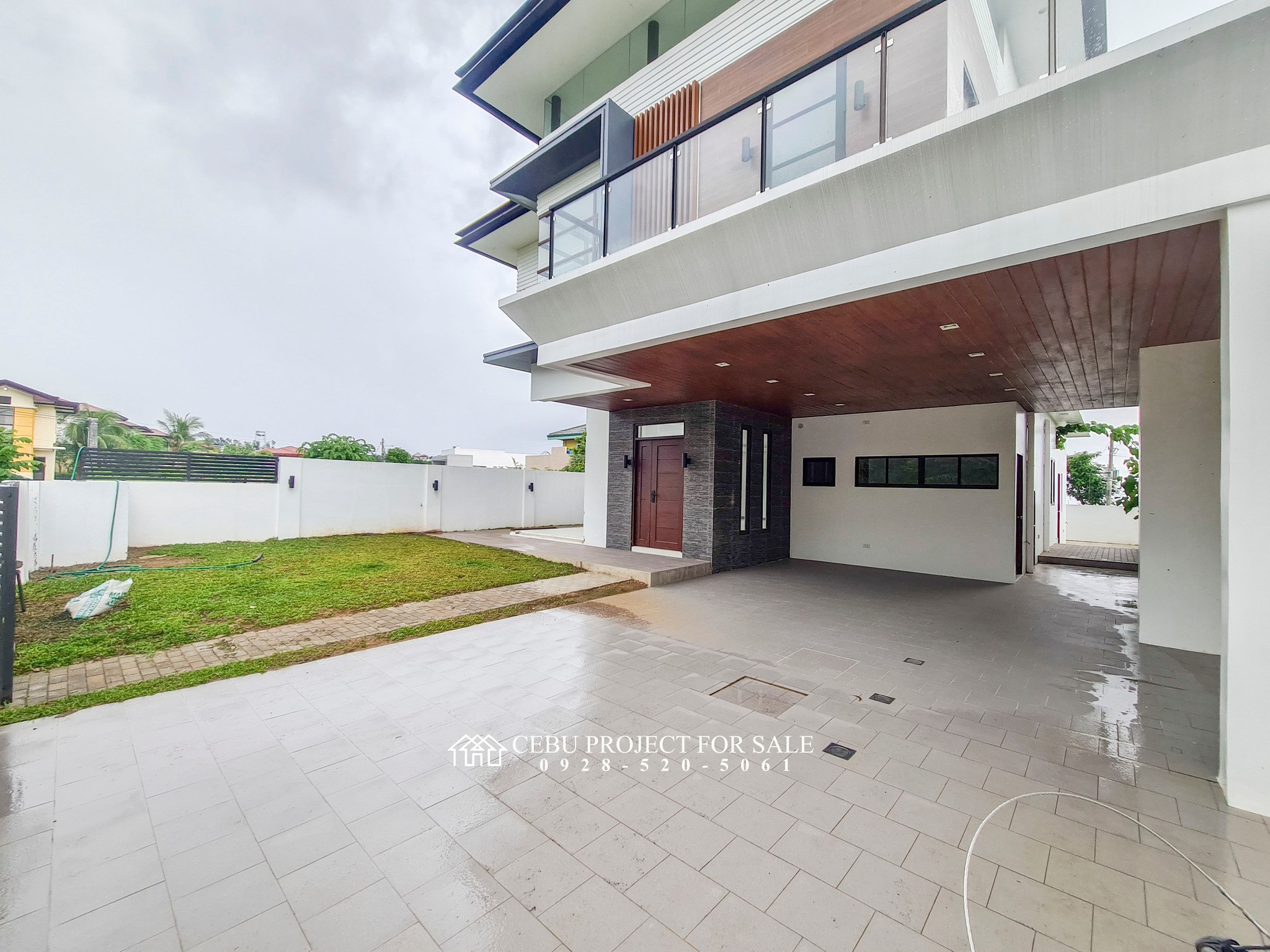 2-Storey Modern Tropical House Design in Talisay Cebu photo 3