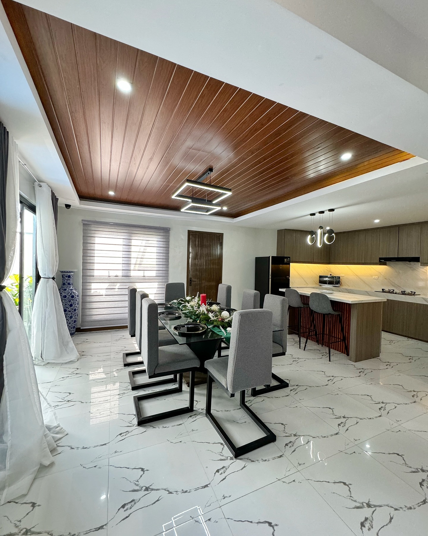Modern Brand New Fully Furnished House for Sale in Greenwoods Executive Village photo 4