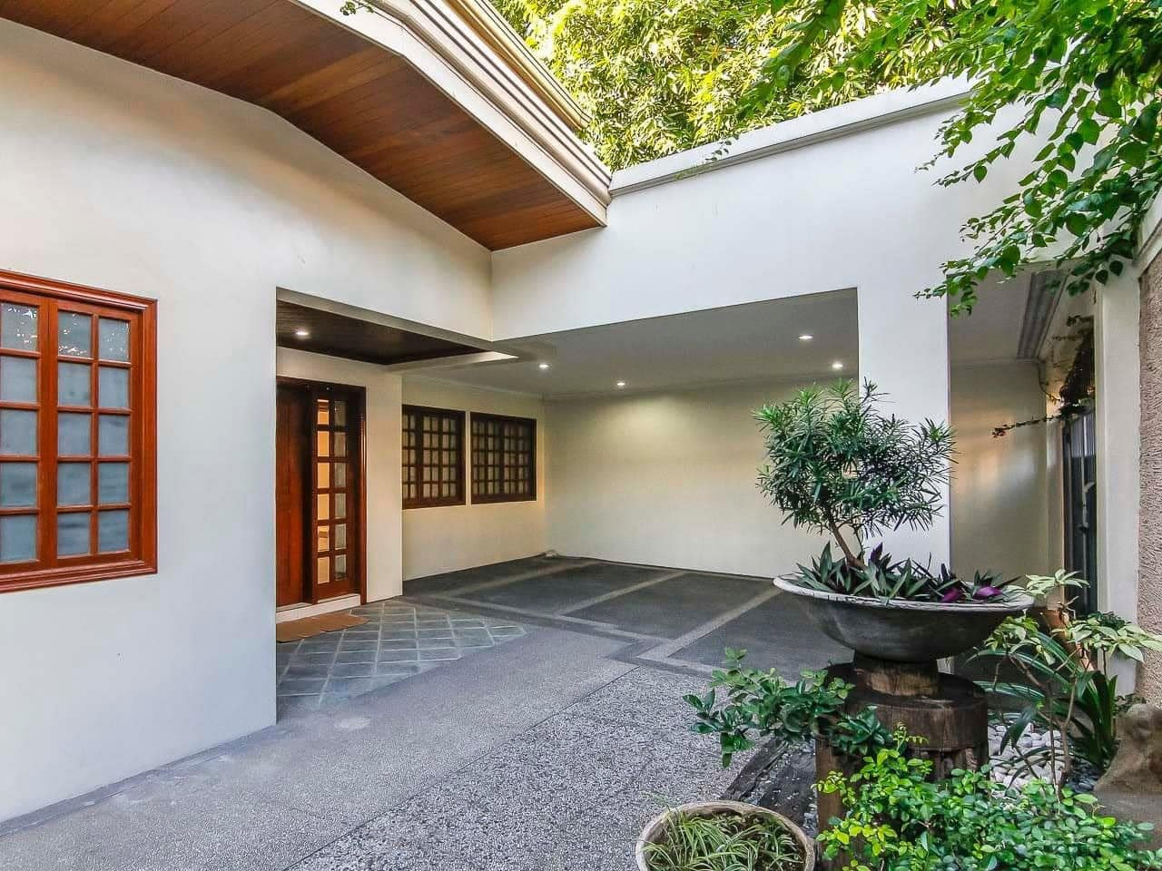 A Gorgeous Manor for Sale in Makati City photo 1