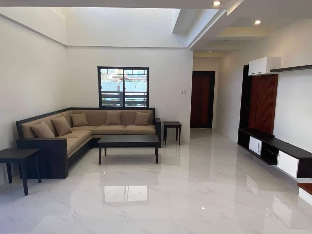 BRAND NEW FURNISHED MODERN HOUSE  FOR SALE VERY NEAR SM PAMPANGA photo 3