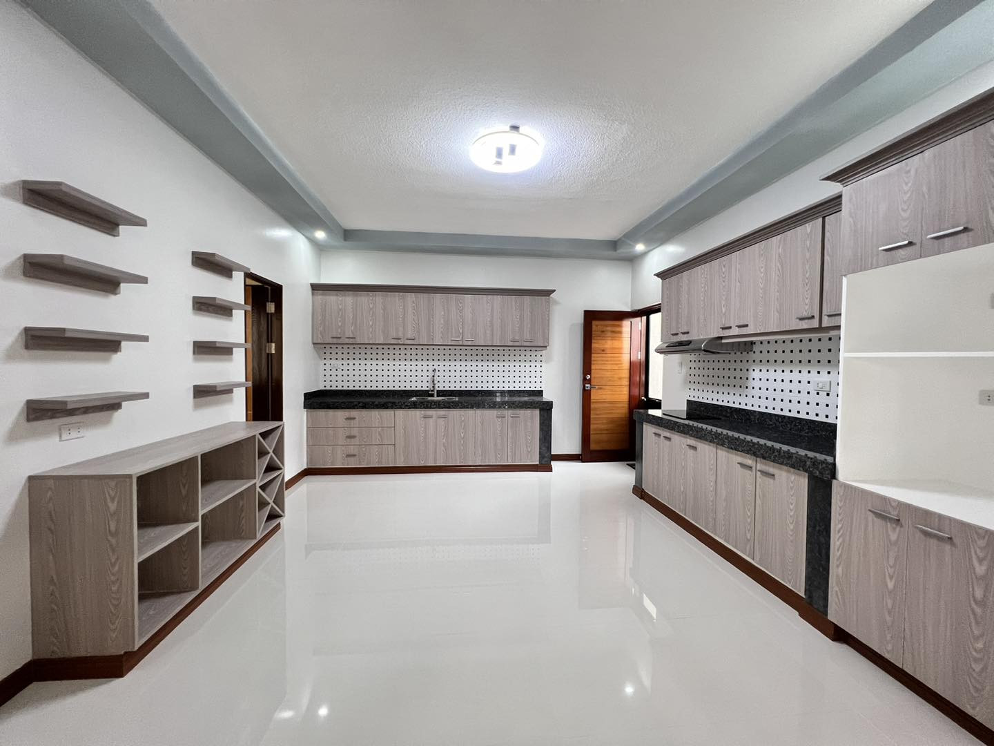 For Sale House & Lot photo 4