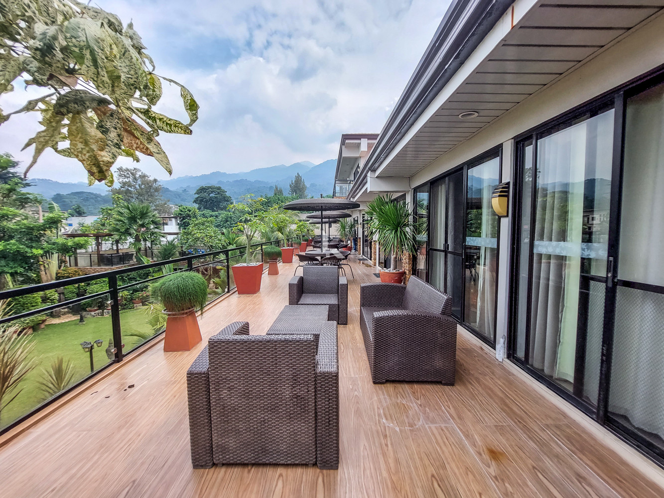 3 Storey House and Lot for Sale in Los Baños Calamba Laguna photo 3