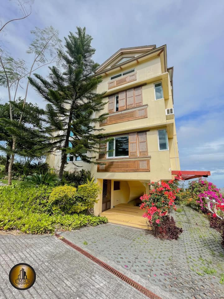 Taal House and Lot for Sale at Canyonwoods Tagaytay photo 1