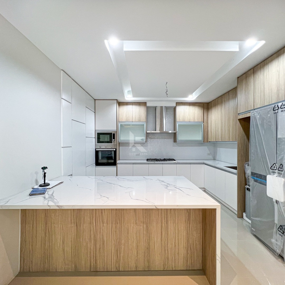 Stylish Modern Contemporary House and Lot For Sale i photo 5